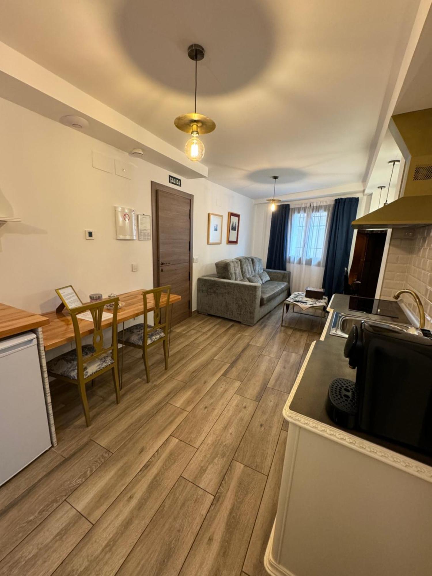 Ateneo Cuenca Suites Con Cocina En El Casco Historico 외부 사진