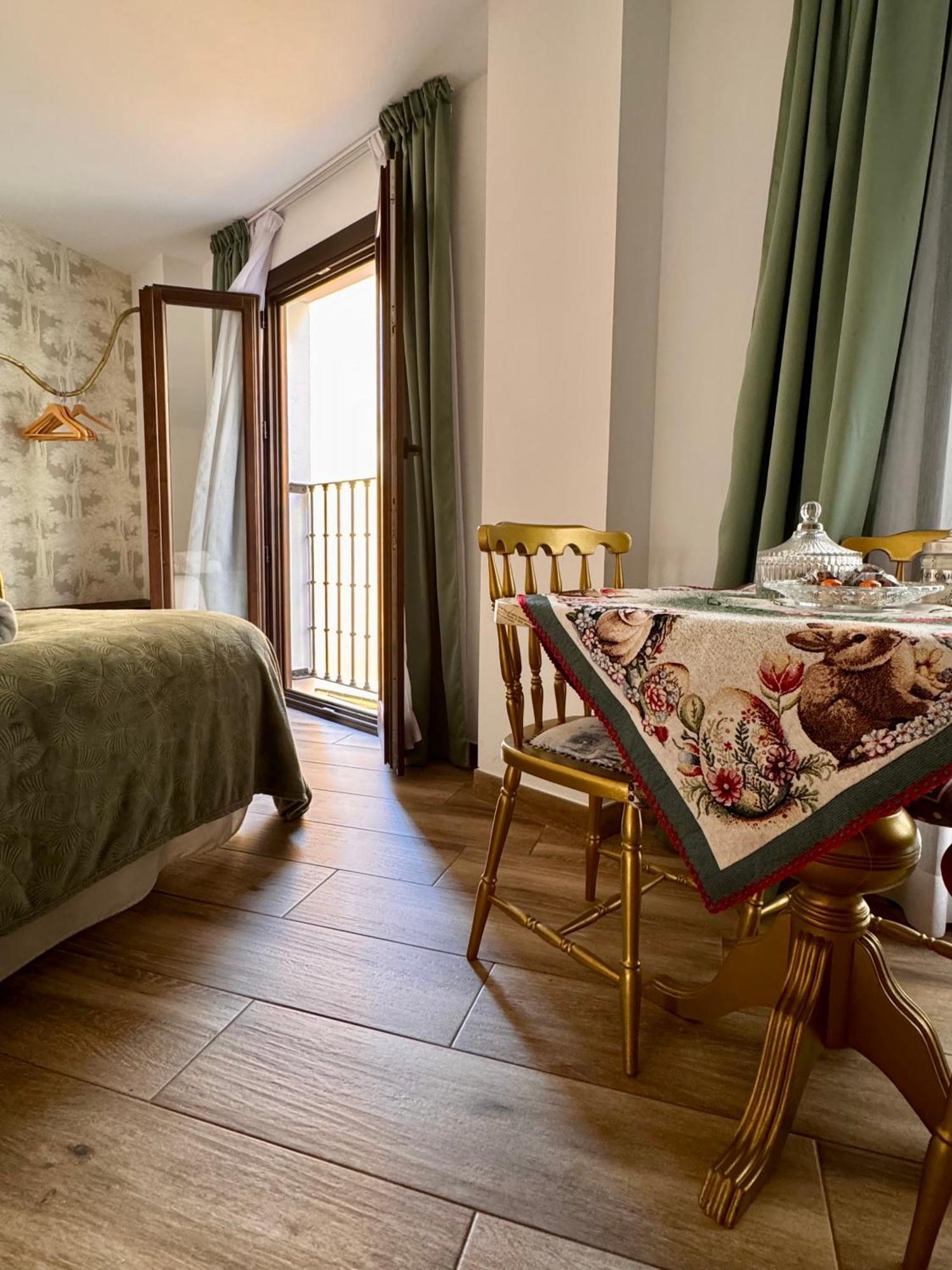 Ateneo Cuenca Suites Con Cocina En El Casco Historico 외부 사진